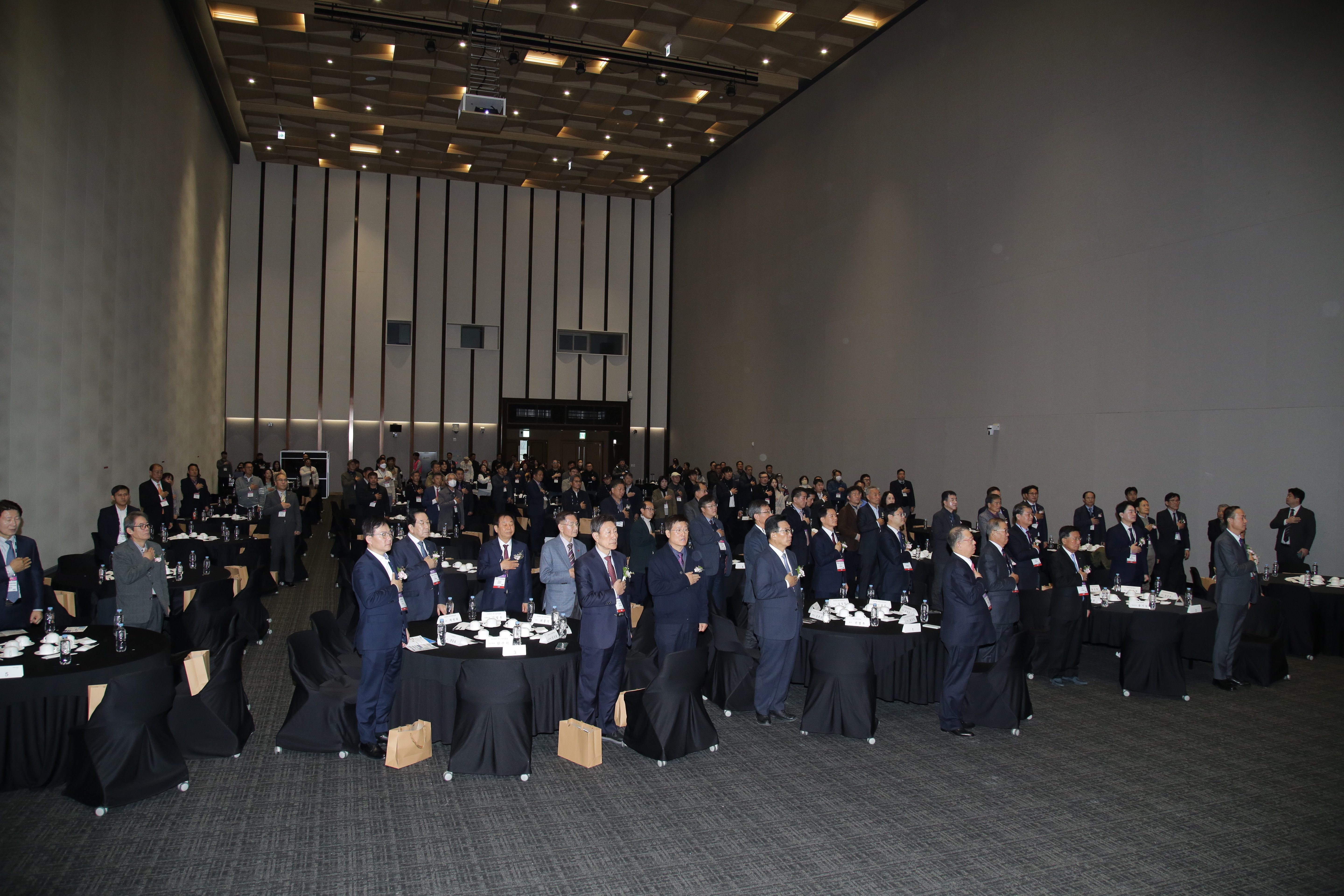 게시판 본문의 첨부파일 이미지입니다. : 창립제46주년및제10회방역소독인의날_3.JPG